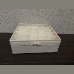 Маленький органайзер для трусиків і шкарпеток